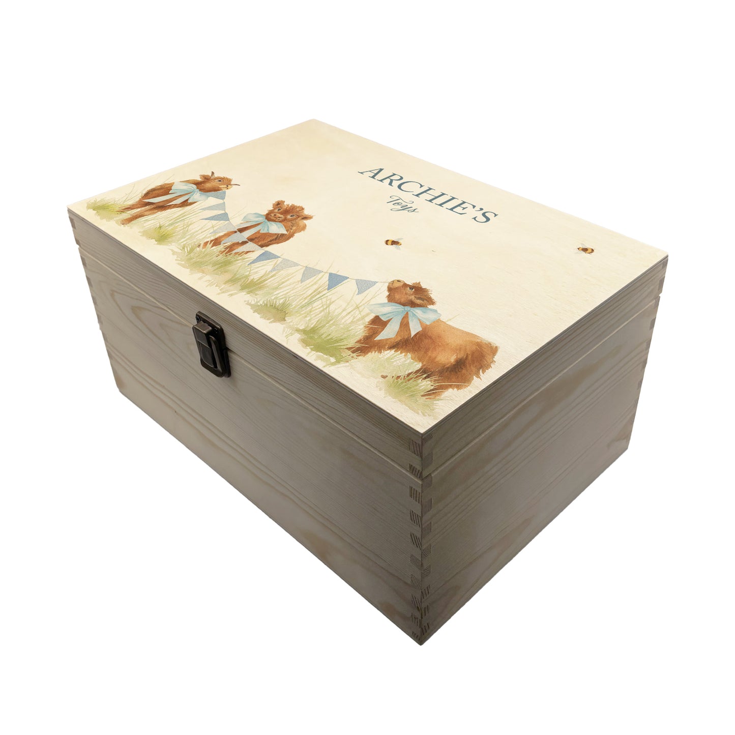 Large sized wooden pine personalised keepsake box. The design theme is perfect for New babies, Welcome to the world, baby showers and christenings. This design has baby highland cow calves in meadow style grass and a buzzy Bee flying around. This design can be personalised by adding a beautiful bunting and a luxurious bow around their necks in blue or pink. Add the extra special touch to your special occasion.