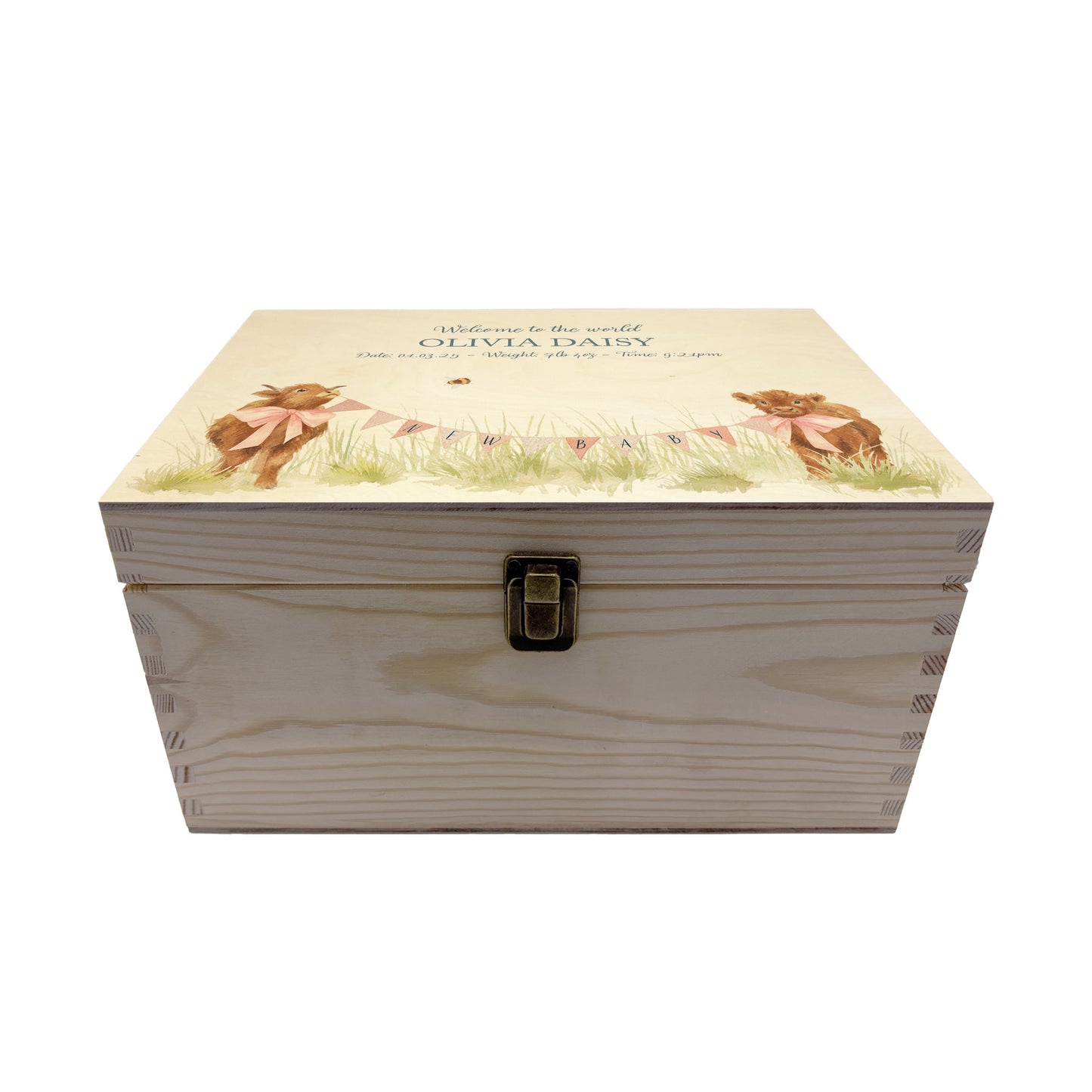 Medium sized wooden pine personalised keepsake box. The design theme is perfect for New babies, Welcome to the world, baby showers and christenings. This design has baby highland cow calves in meadow style grass and a buzzy Bee flying around. This design can be personalised by adding a beautiful bunting and a luxurious bow around their necks in blue or pink. Add the extra special touch to your special occasion.