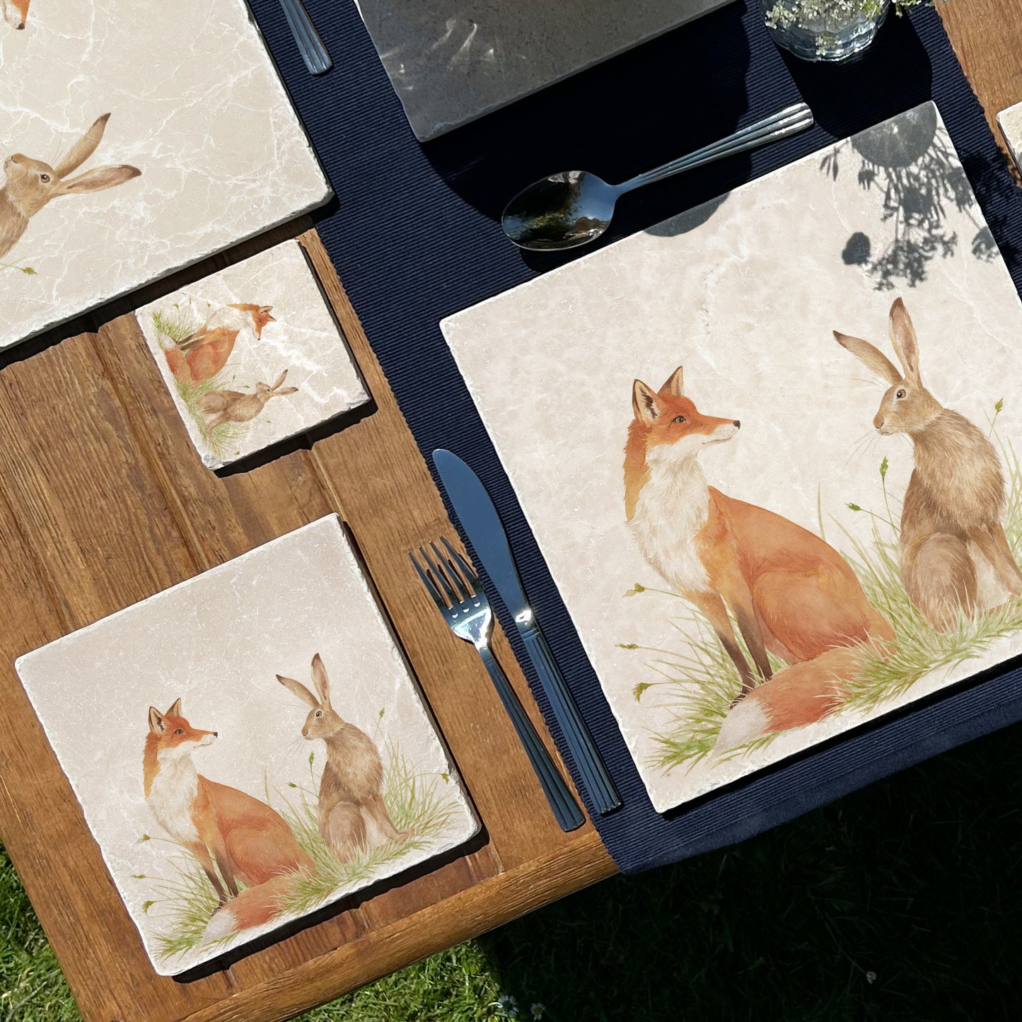 Water colour design featuring a Fox and Hare on our medium marble platter.  Sat in a meadow style scenery. Some will question are they friend or Foe?