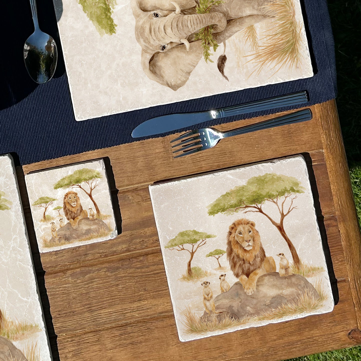 The Savannah Collectors set is perfect for the safari lover, featuring beautiful watercolour designs on our much loved marble platters and coasters. You can find a Lion and Meerkats on this medium platter