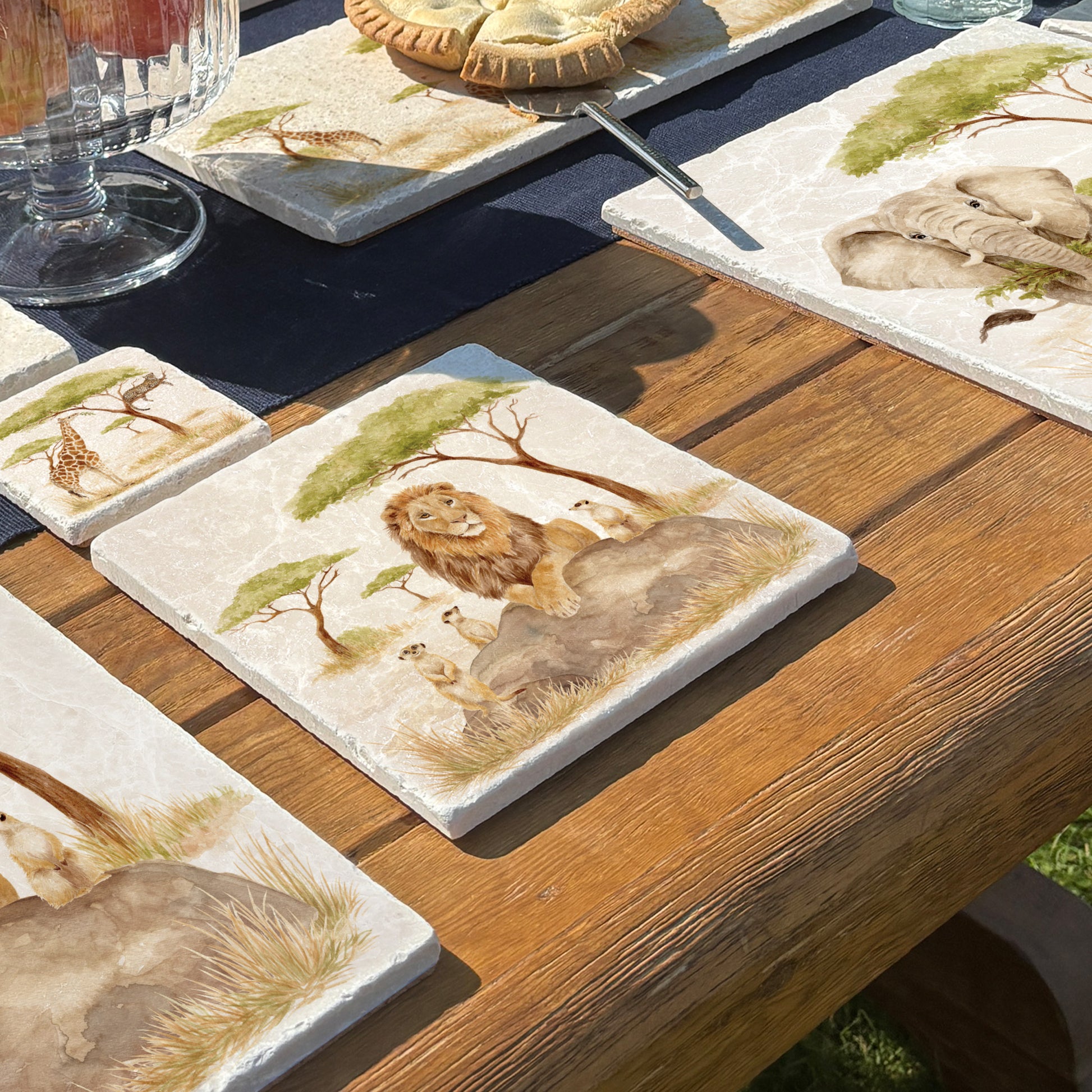 The Savannah Collectors set is perfect for the safari lover, featuring beautiful watercolour designs on our much loved marble platters and coasters. You can find a Lion and Meerkats on this medium platter