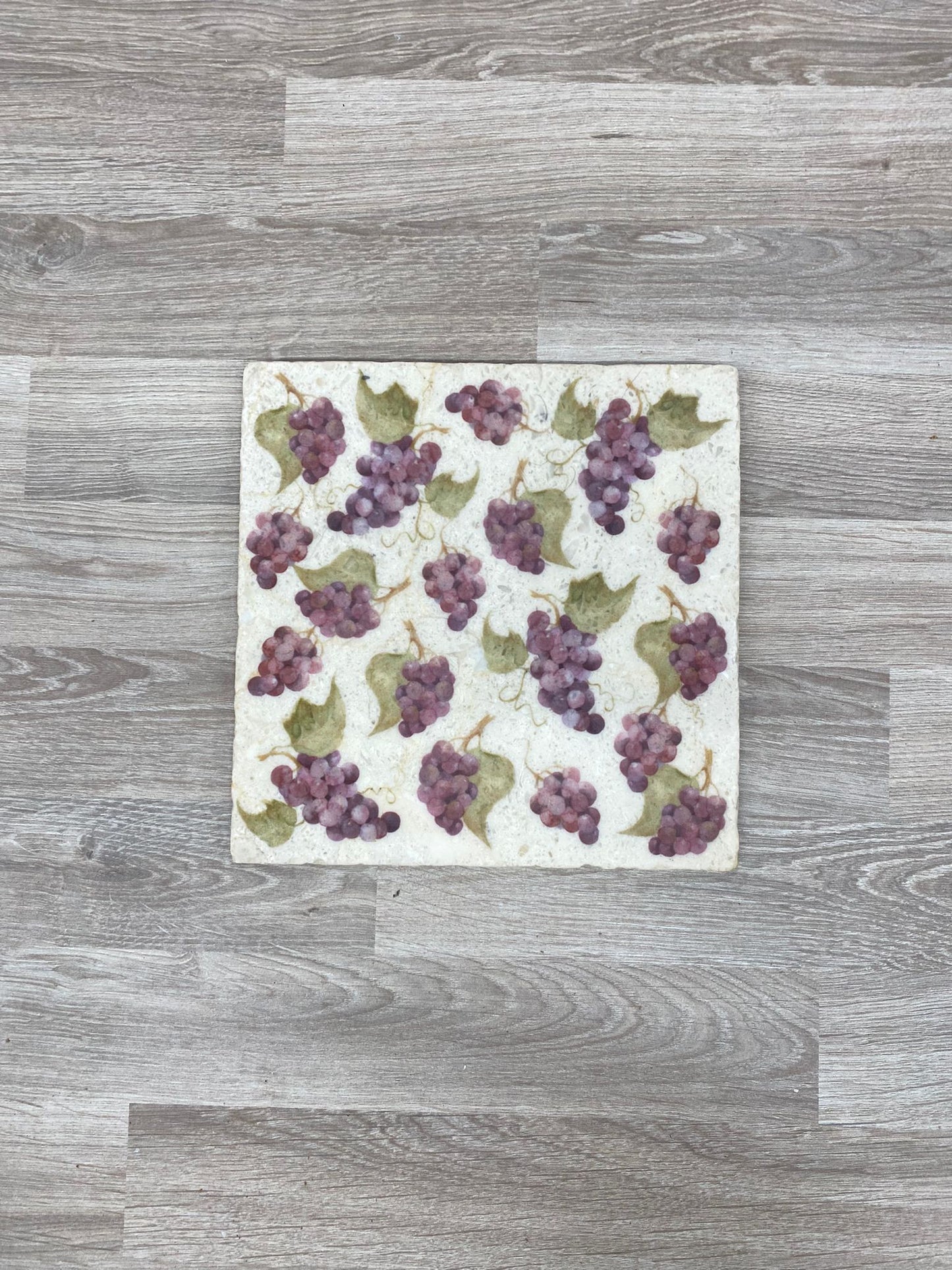 The Grape Vine Pattern Medium Platter **Ex-display** SECONDS