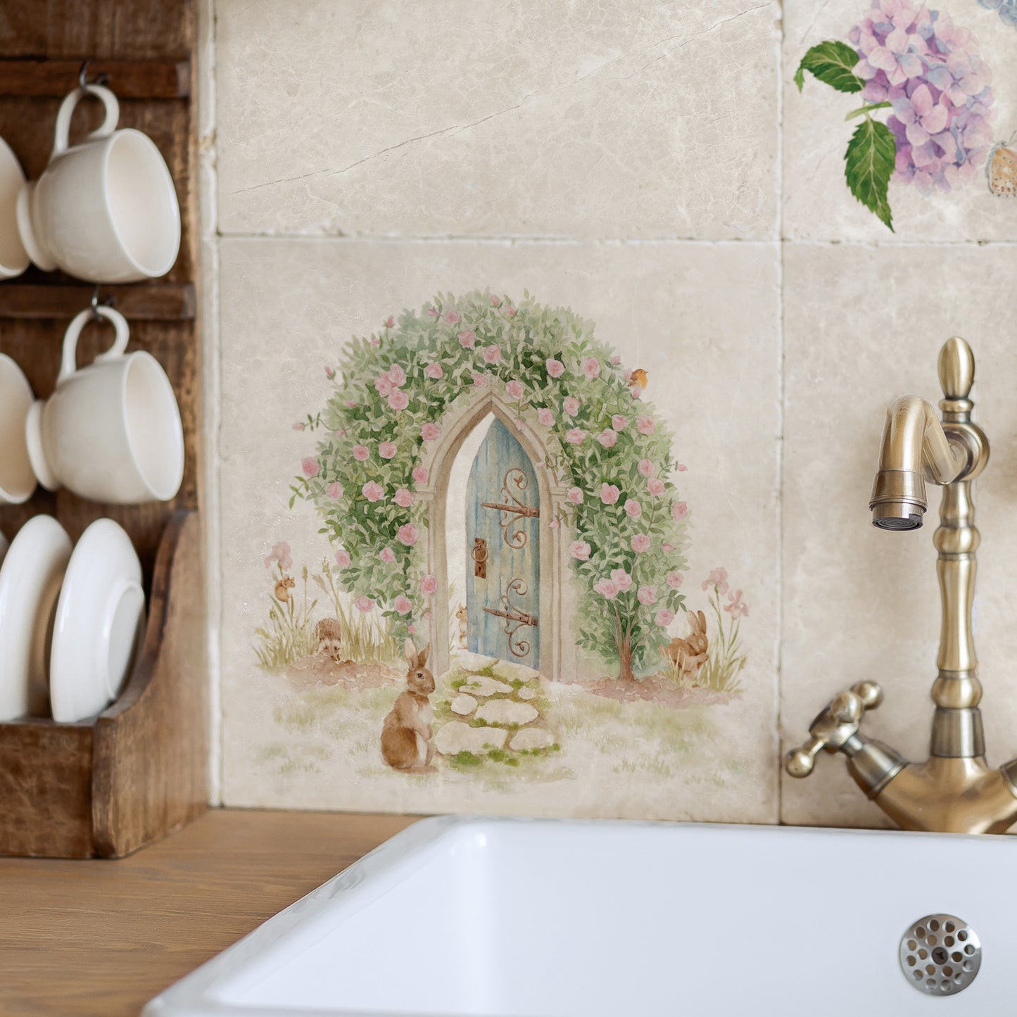 Follow the Robin through the door, our Hidden Garden design offers mystery and excitement as you find the little garden animals hidden on the splashback tile. 